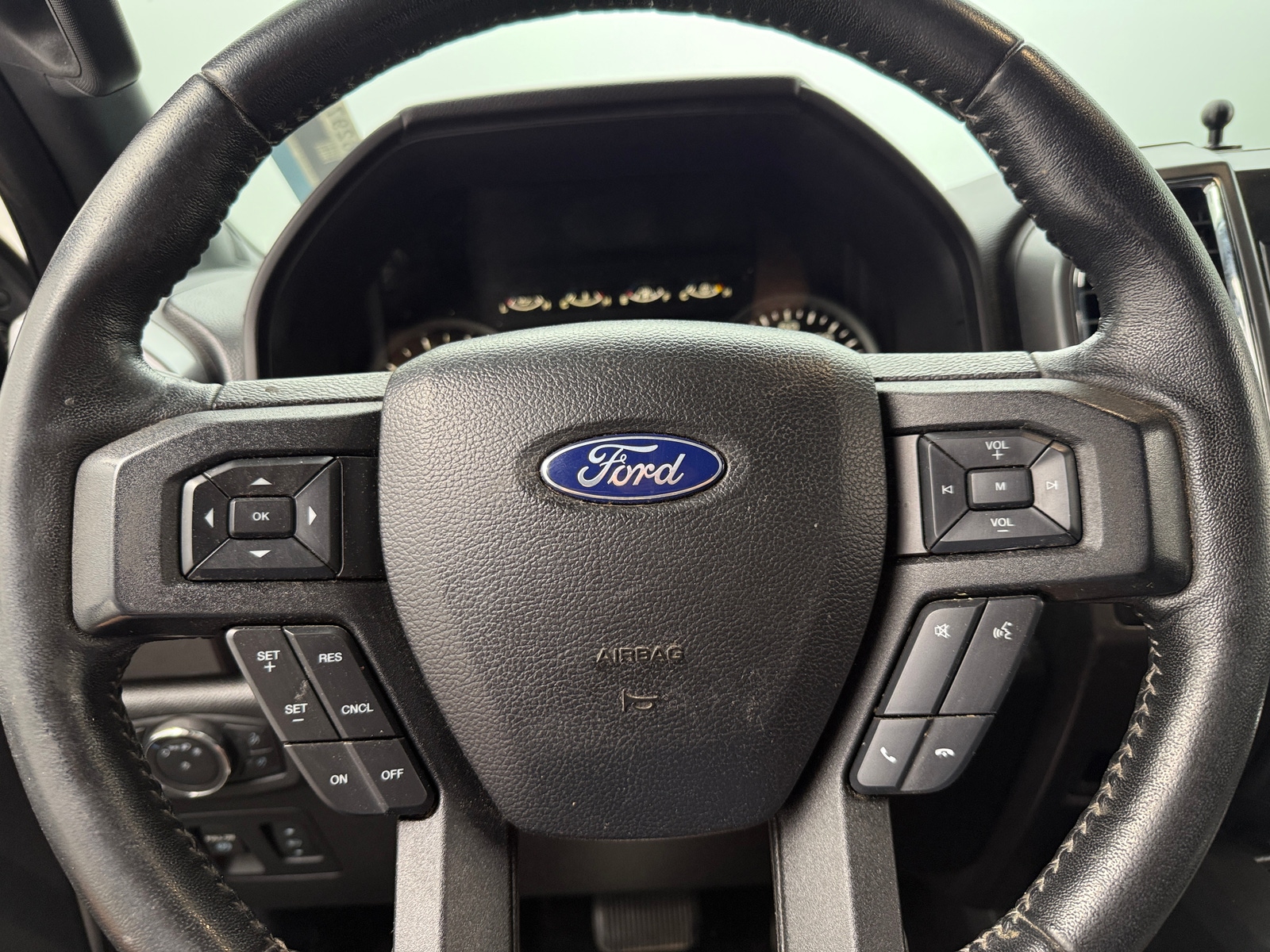 Thumbnail: 2017 Ford Econoline - 5