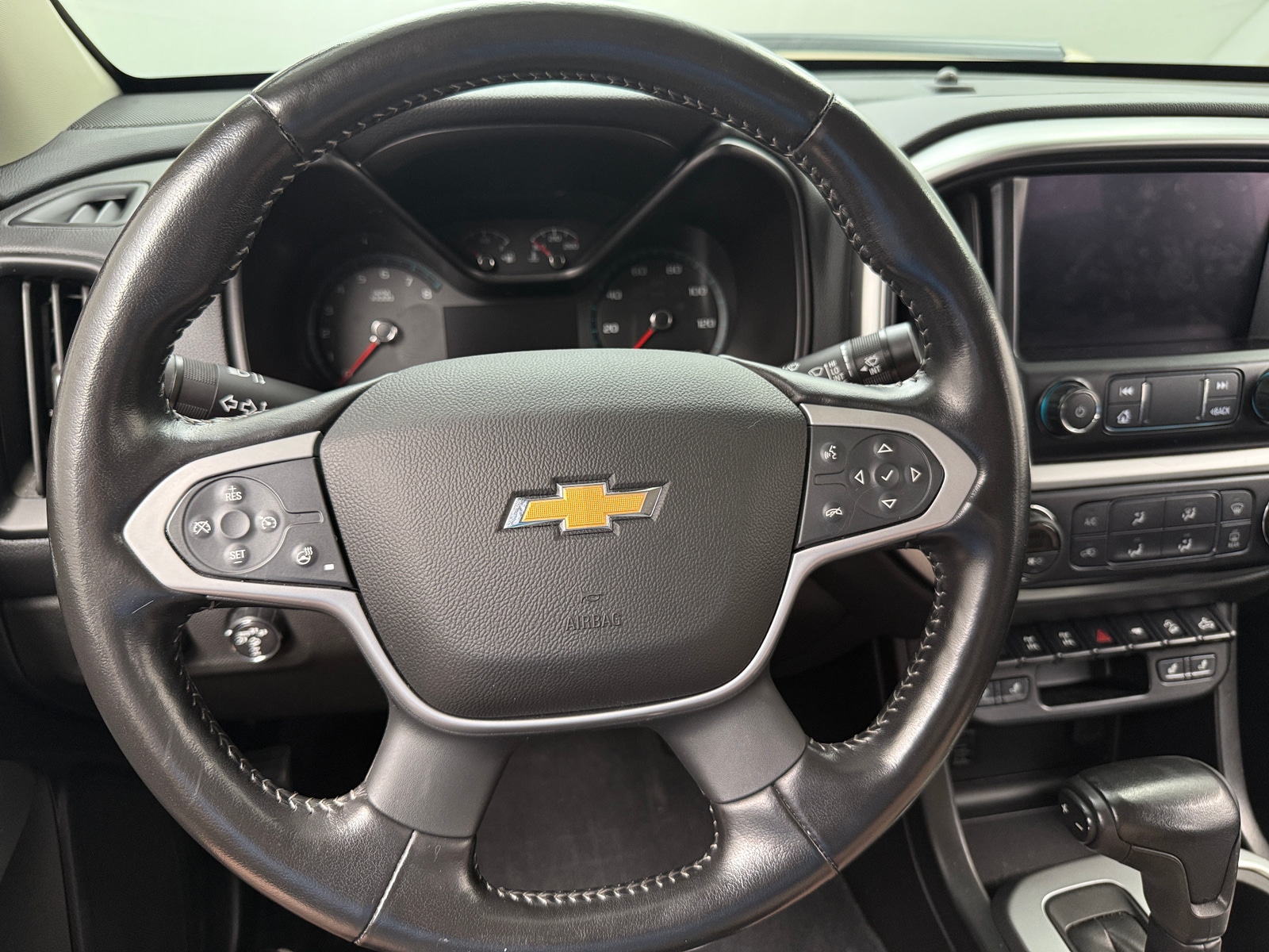 Thumbnail: 2021 Chevrolet Colorado - 4