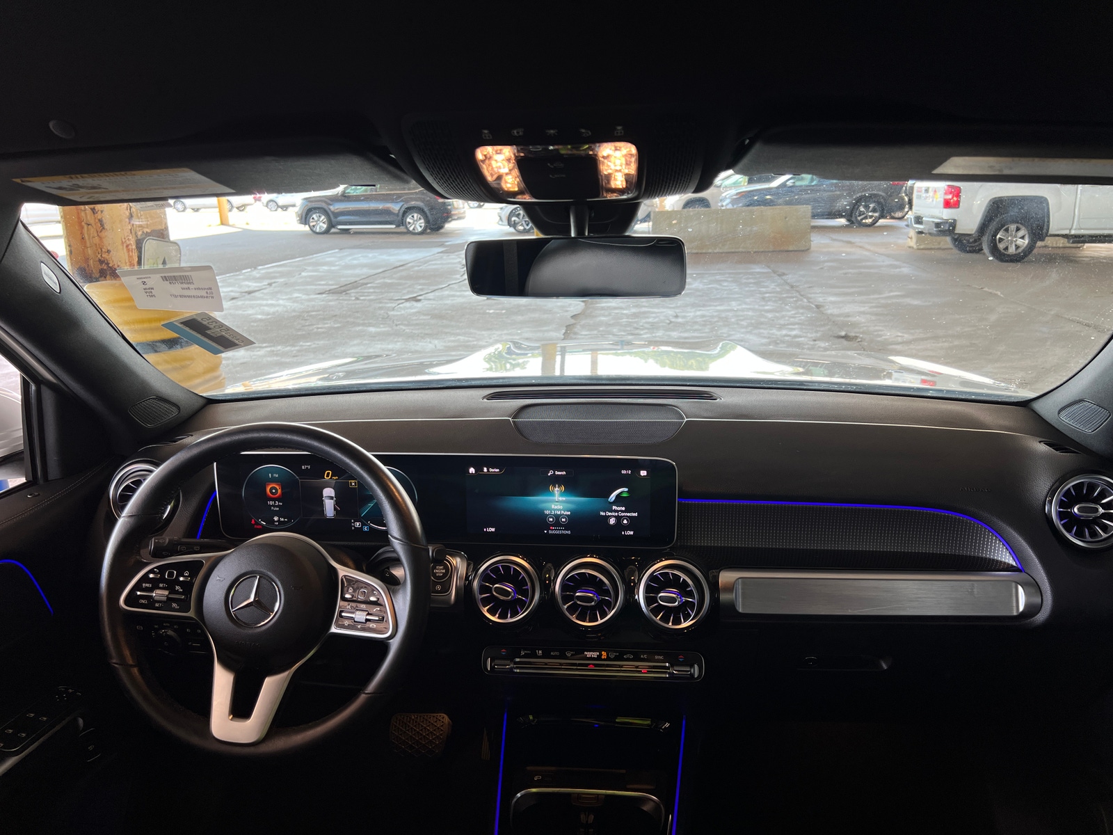 Thumbnail: 2021 Mercedes-Benz GLB - 2
