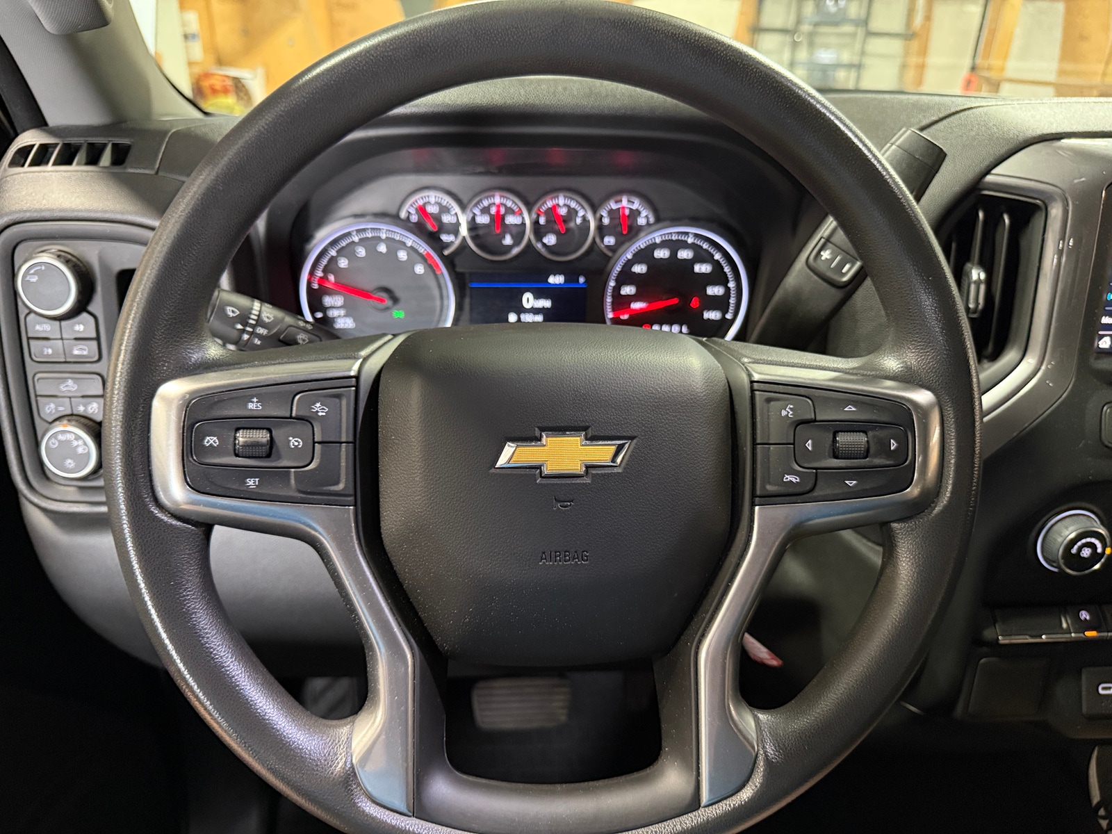 Thumbnail: 2022 Chevrolet Silverado 1500 - 5