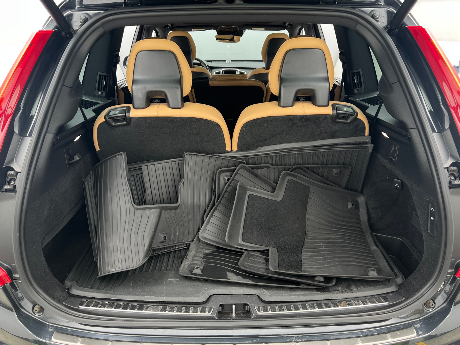 Thumbnail: 2021 Volvo XC90 - 6