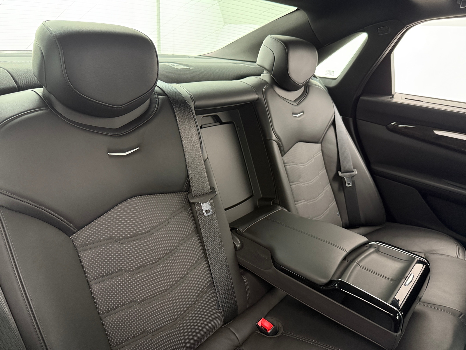 Thumbnail: 2018 Cadillac CT6 - 5