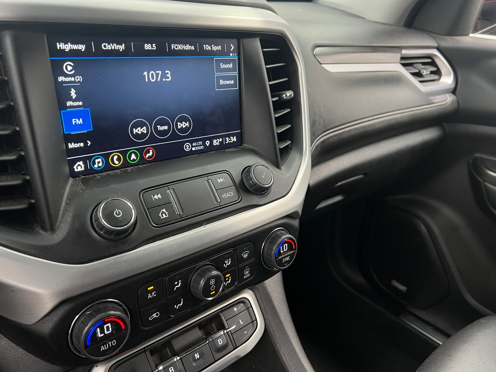 Thumbnail: 2023 GMC Acadia - 3