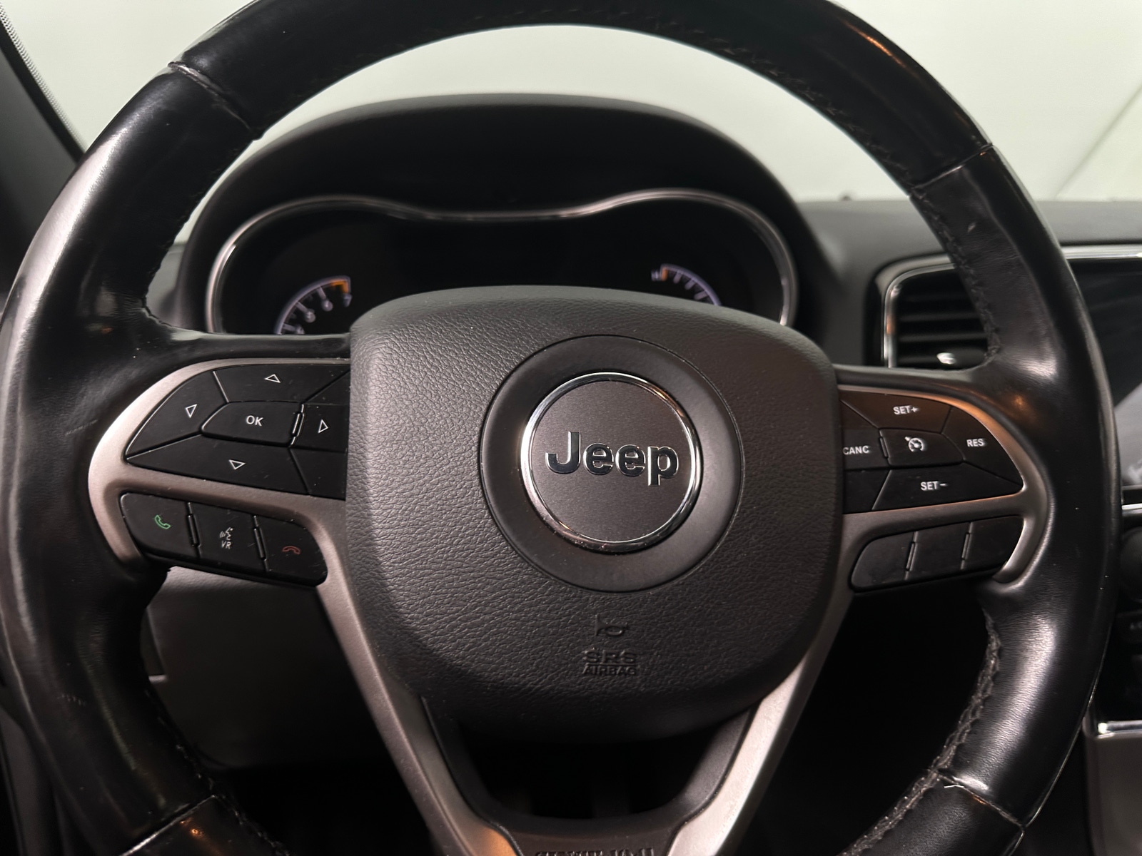 Thumbnail: 2019 Jeep Grand Cherokee - 4