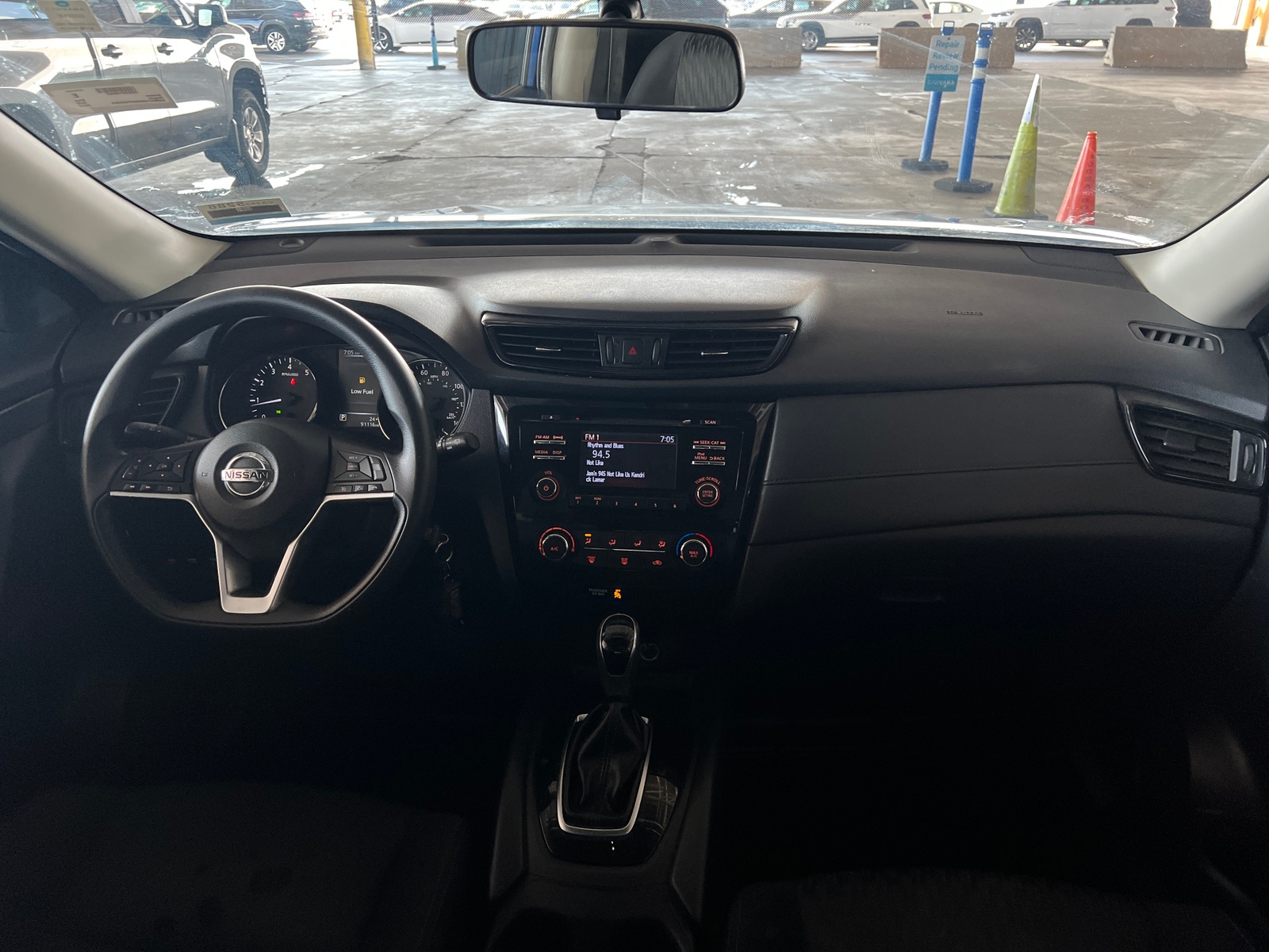 Thumbnail: 2017 Nissan Rogue - 3