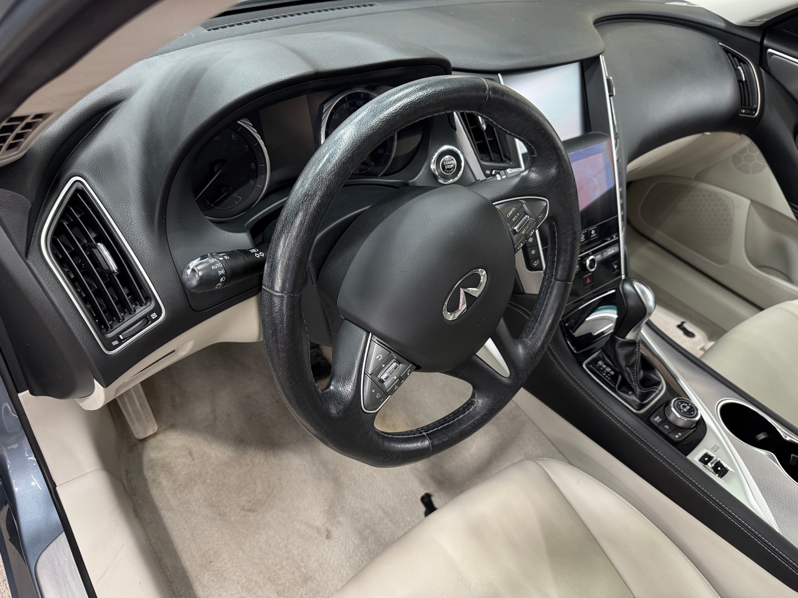 Thumbnail: 2015 INFINITI Q50 - 3