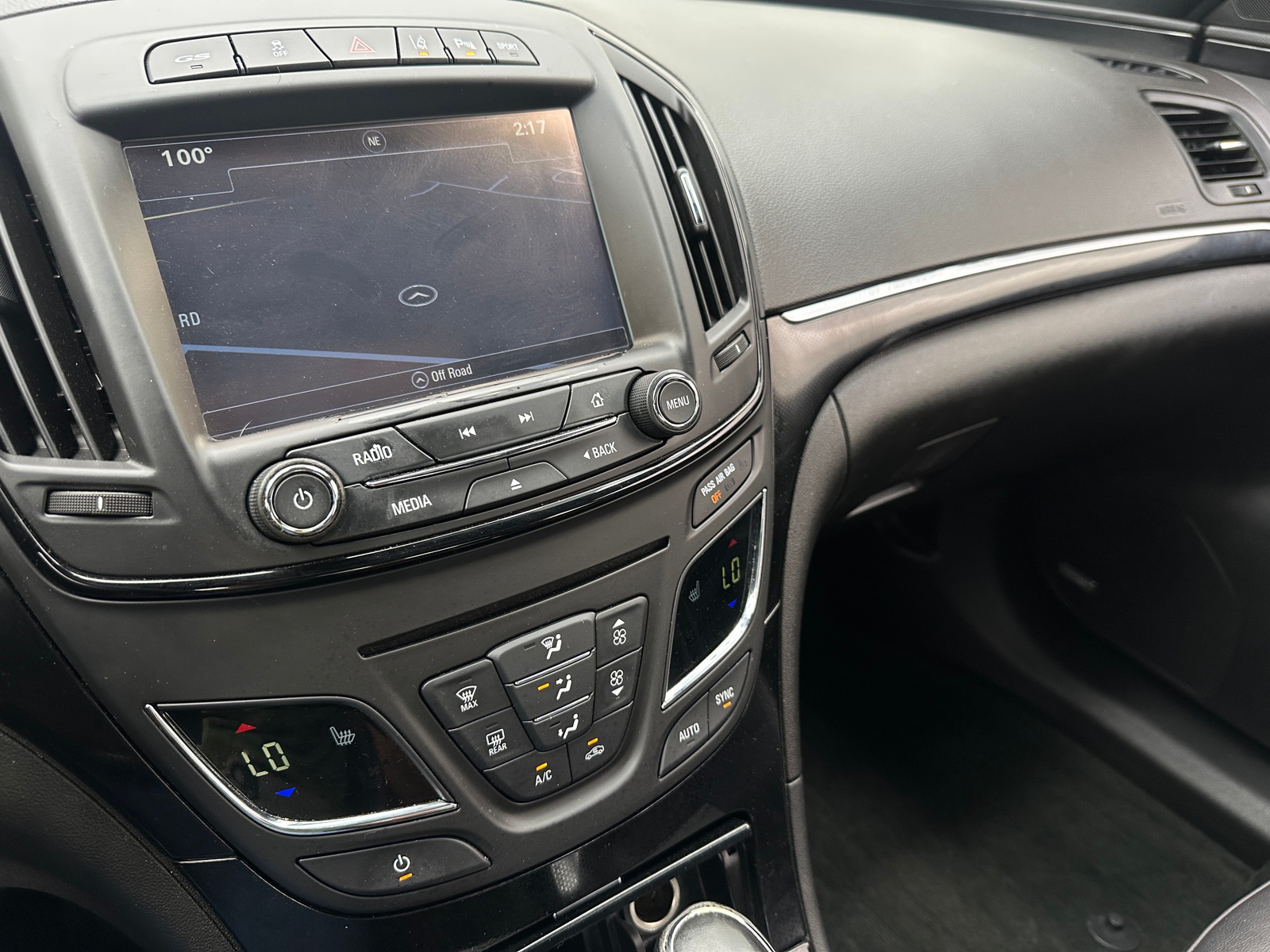 Thumbnail: 2017 Buick Regal - 3