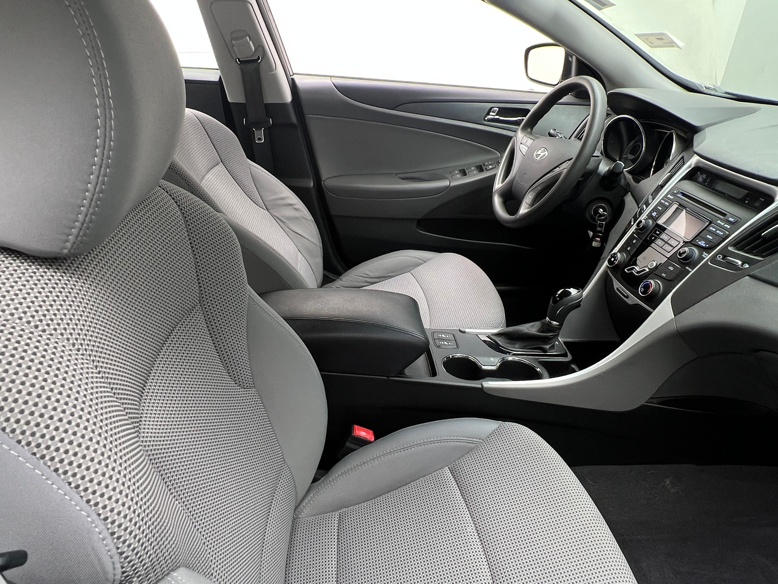 Thumbnail: 2013 Hyundai Sonata - 2