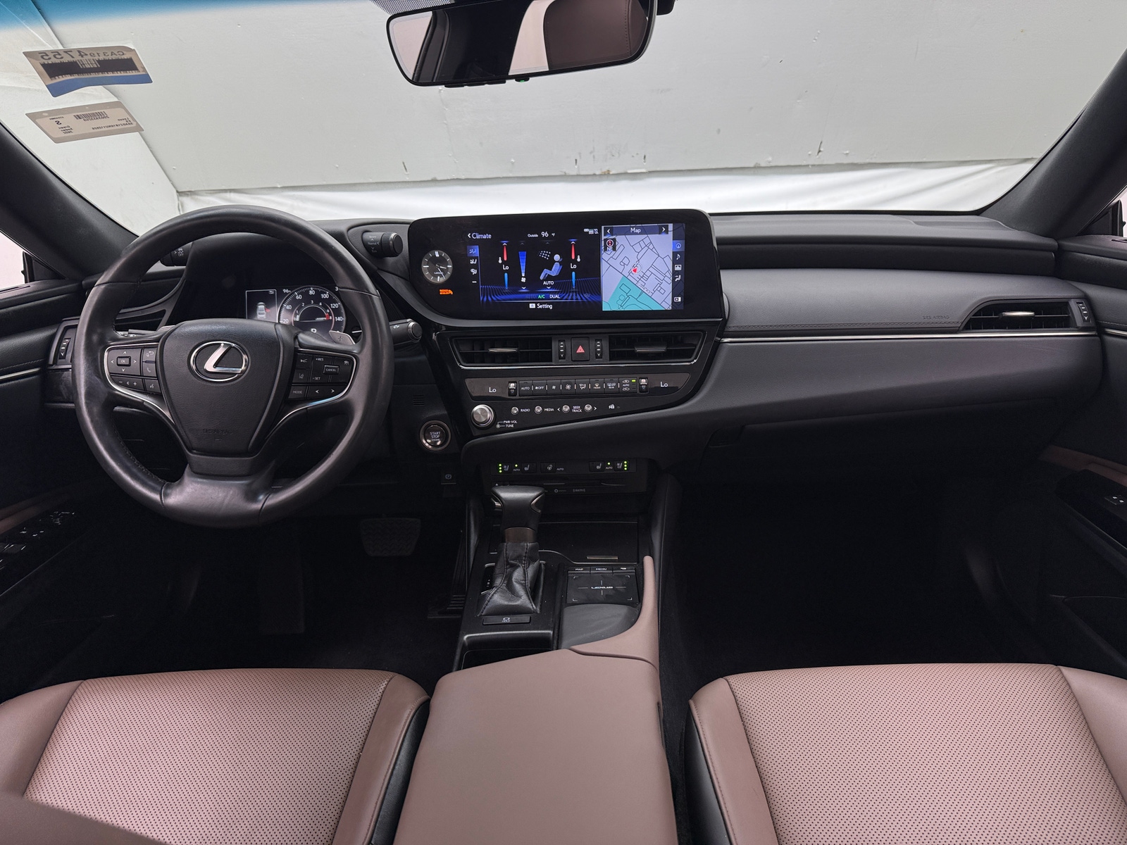 Thumbnail: 2022 Lexus ES - 2