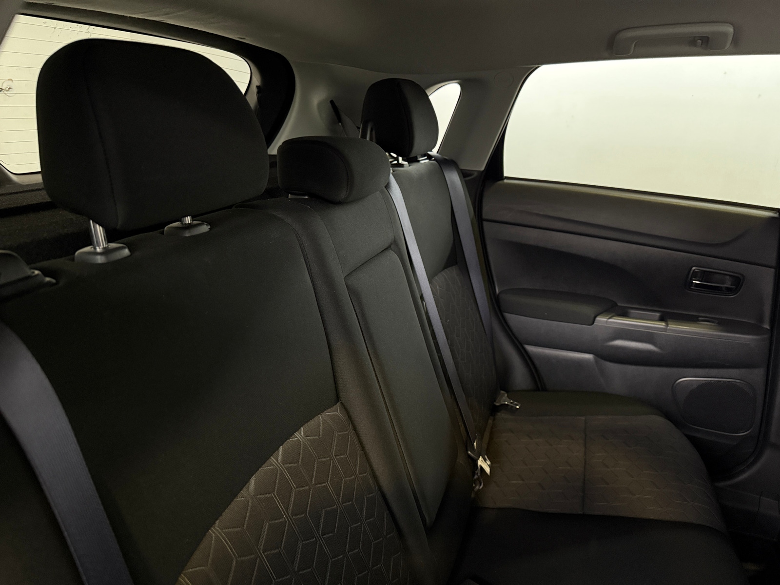 Thumbnail: 2024 Mitsubishi Outlander Sport - 6