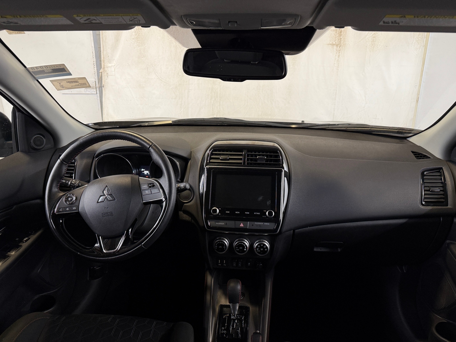 Thumbnail: 2024 Mitsubishi Outlander Sport - 3