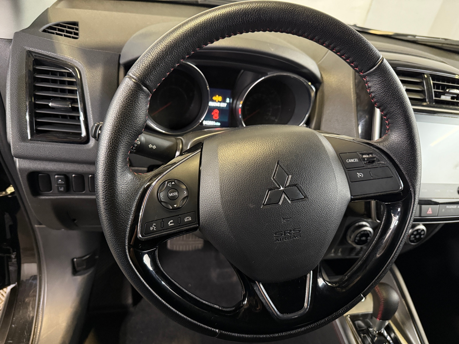Thumbnail: 2024 Mitsubishi Outlander Sport - 5