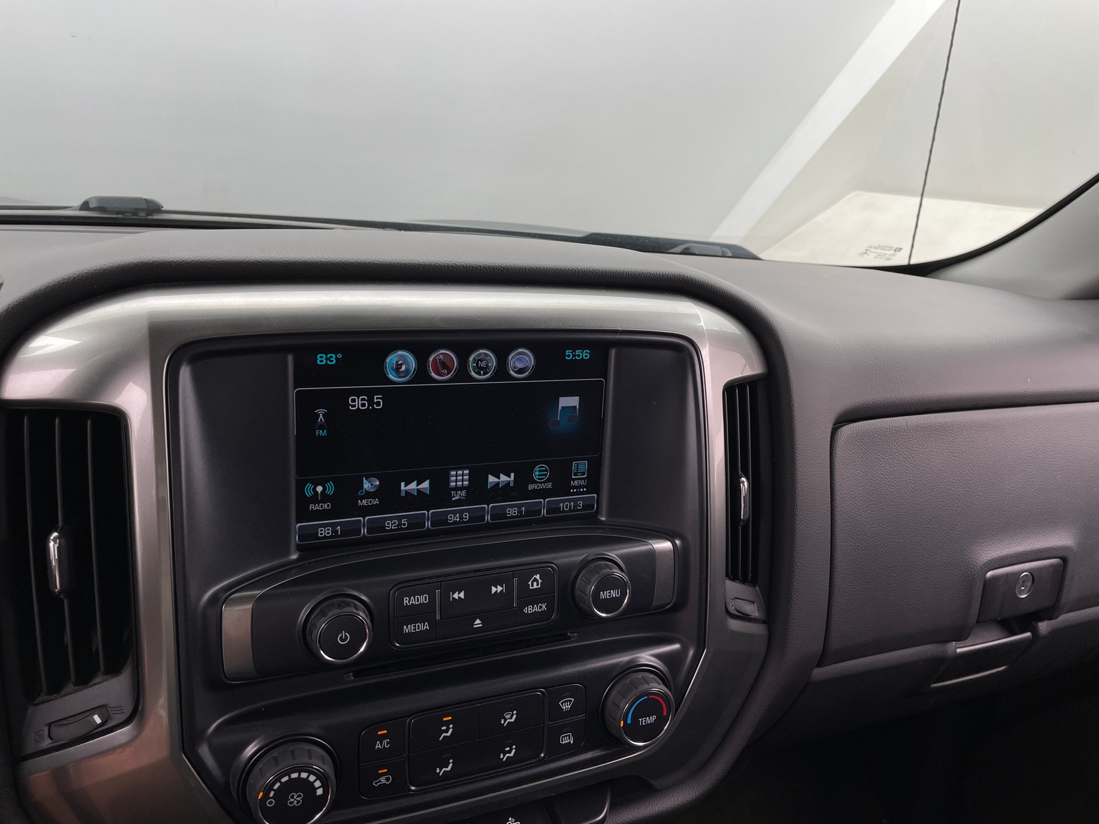Thumbnail: 2018 Chevrolet Silverado 1500 - 4