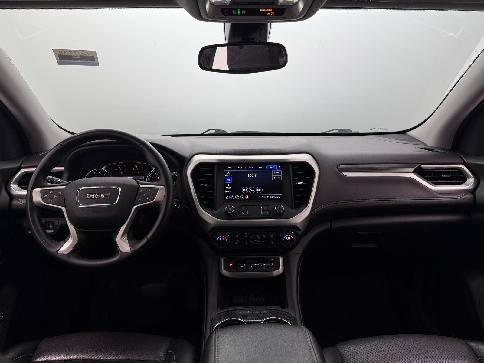 Thumbnail: 2023 GMC Acadia - 2