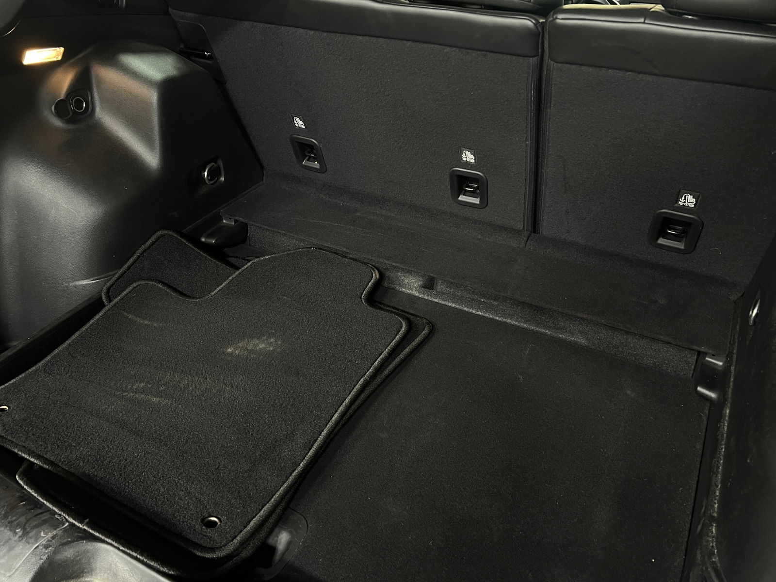 Thumbnail: 2021 Jeep Cherokee - 7