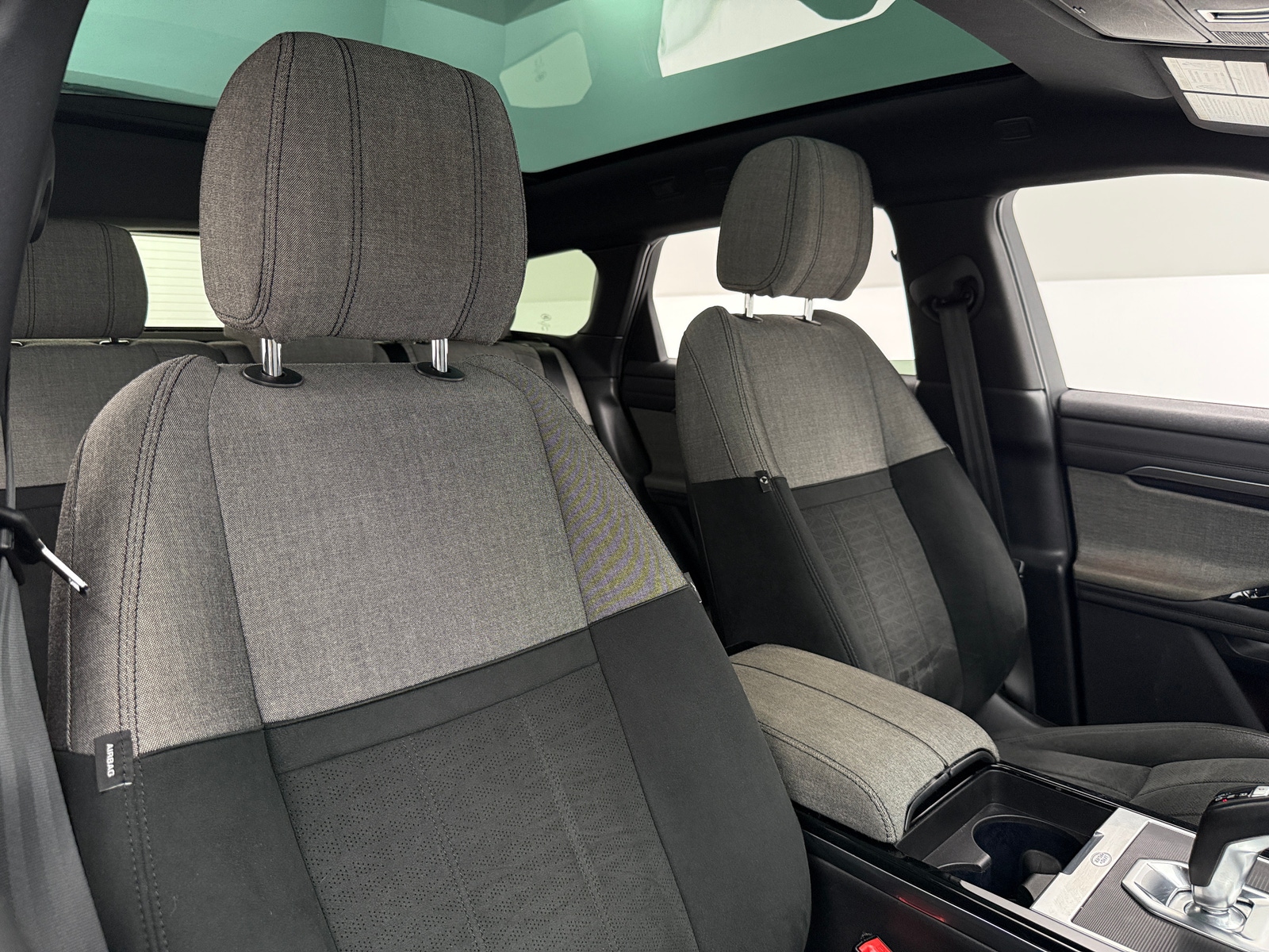 Thumbnail: 2020 Land Rover Range Rover Evoque - 2