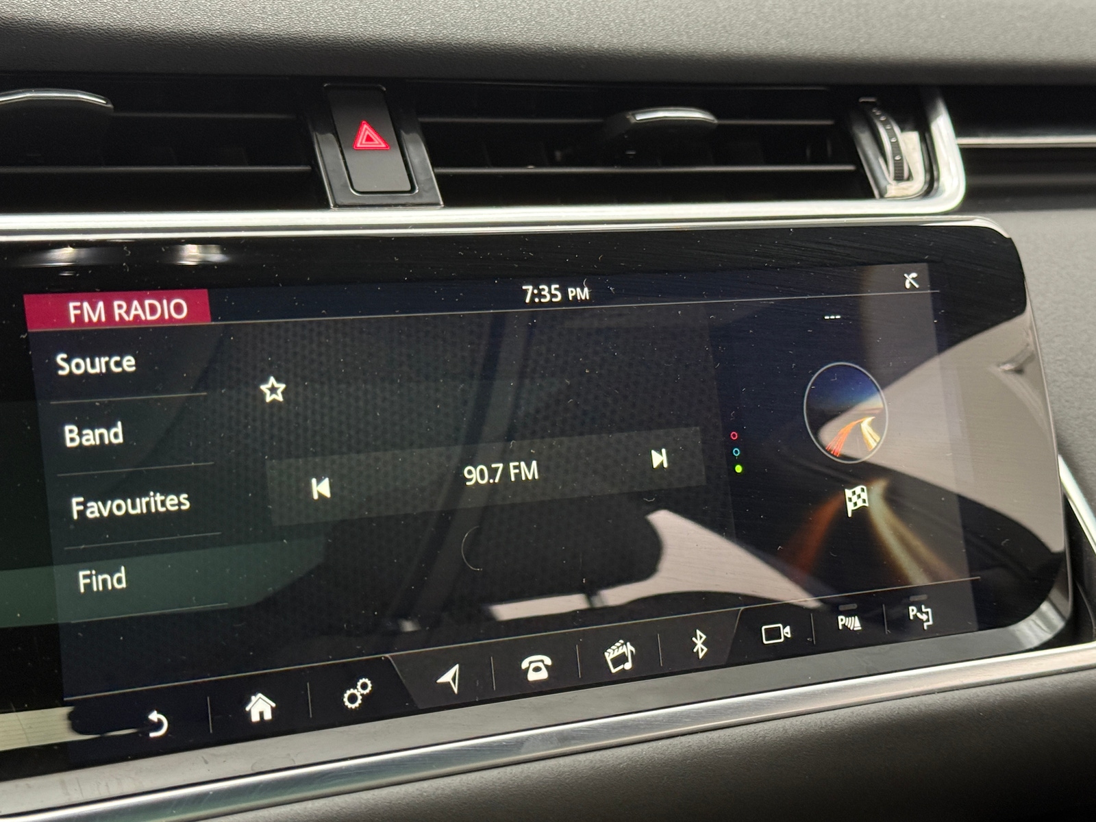 Thumbnail: 2020 Land Rover Range Rover Evoque - 4