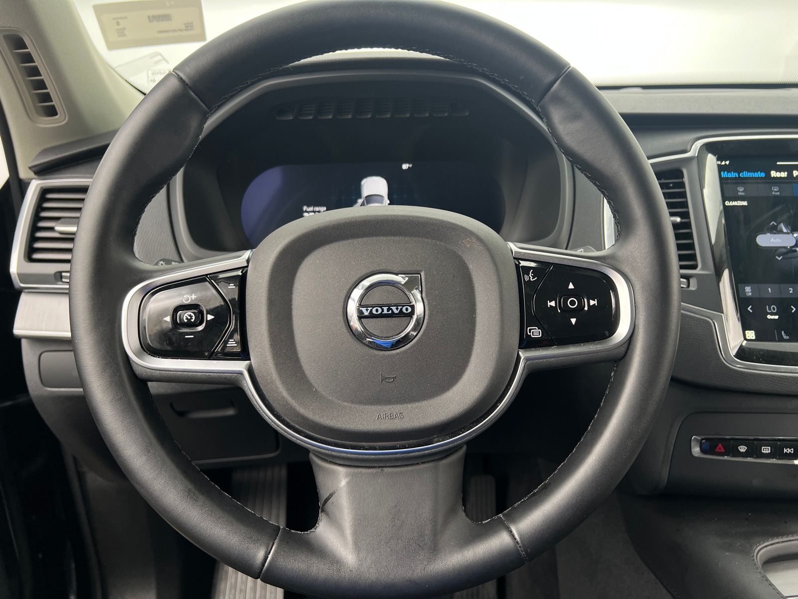 Thumbnail: 2025 Volvo XC90 - 4