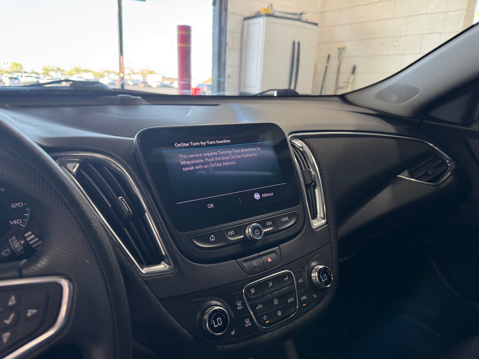 Thumbnail: 2020 Chevrolet Malibu - 4