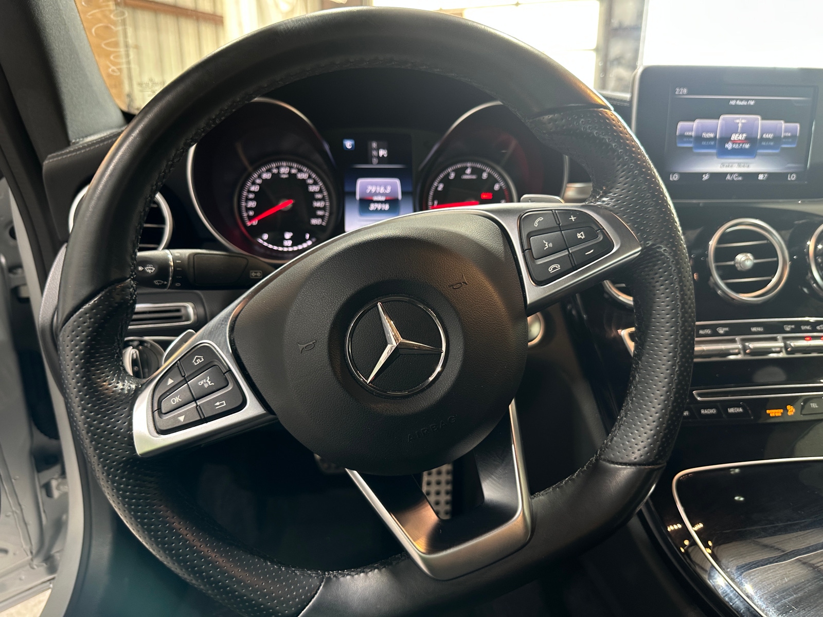 Thumbnail: 2017 Mercedes-Benz C-Class - 3
