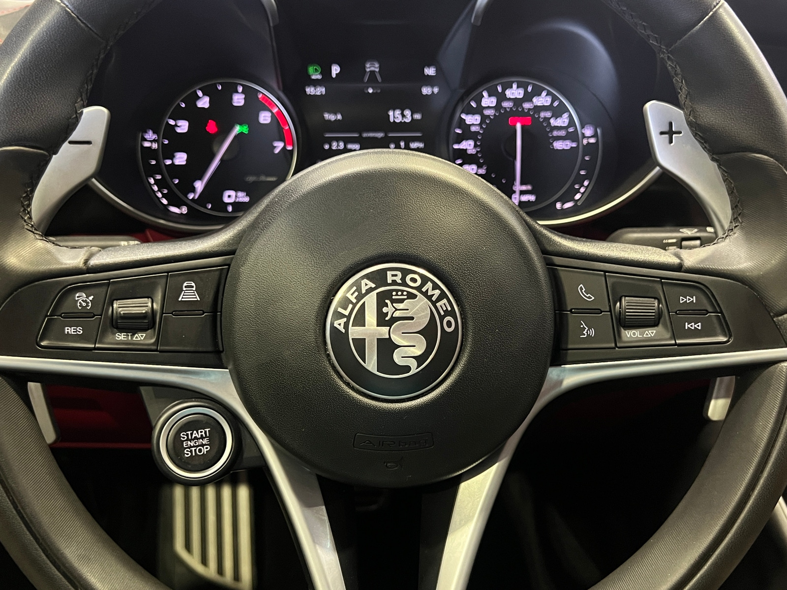 Thumbnail: 2019 Alfa Romeo Giulia - 4