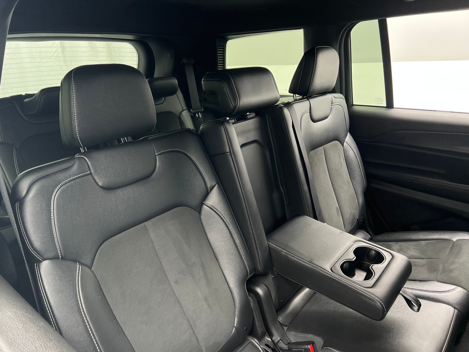 Thumbnail: 2024 Jeep Grand Cherokee L - 6