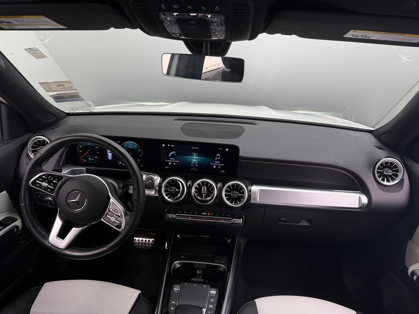 Thumbnail: 2022 Mercedes-Benz GLB - 2