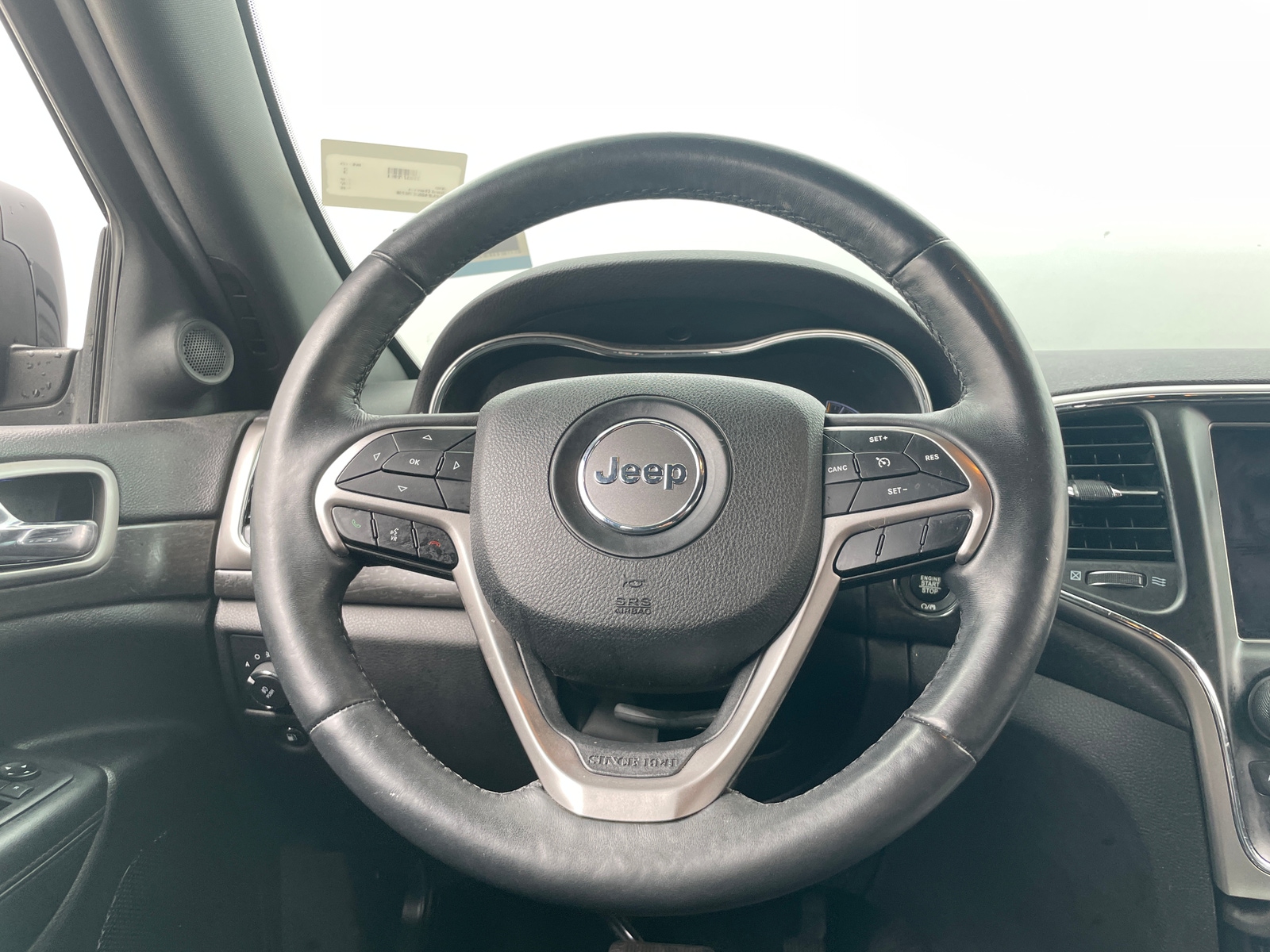Thumbnail: 2018 Jeep Grand Cherokee - 4
