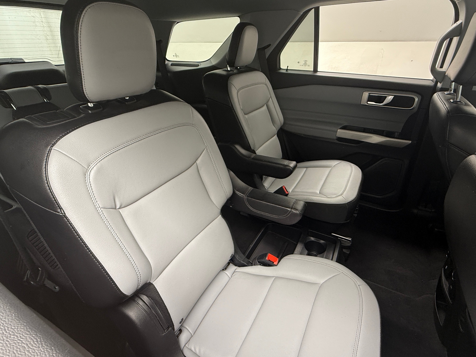 Thumbnail: 2021 Ford Explorer - 5