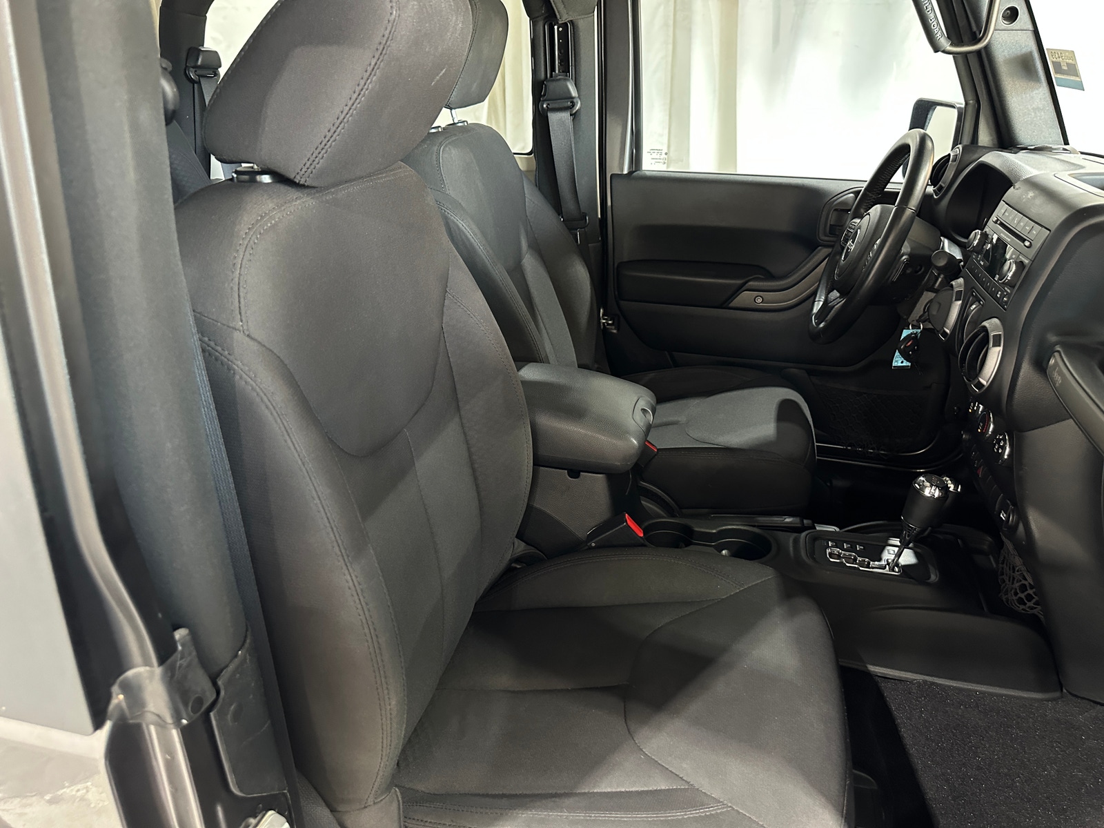 Thumbnail: 2017 Jeep Wrangler - 2