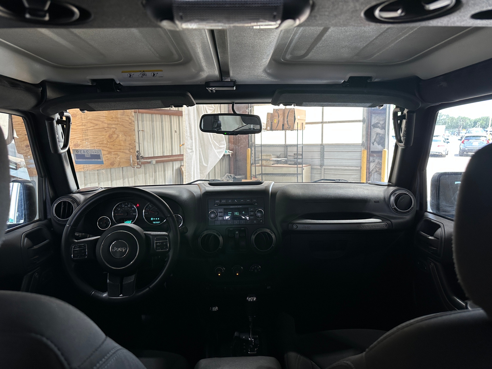 Thumbnail: 2017 Jeep Wrangler - 3