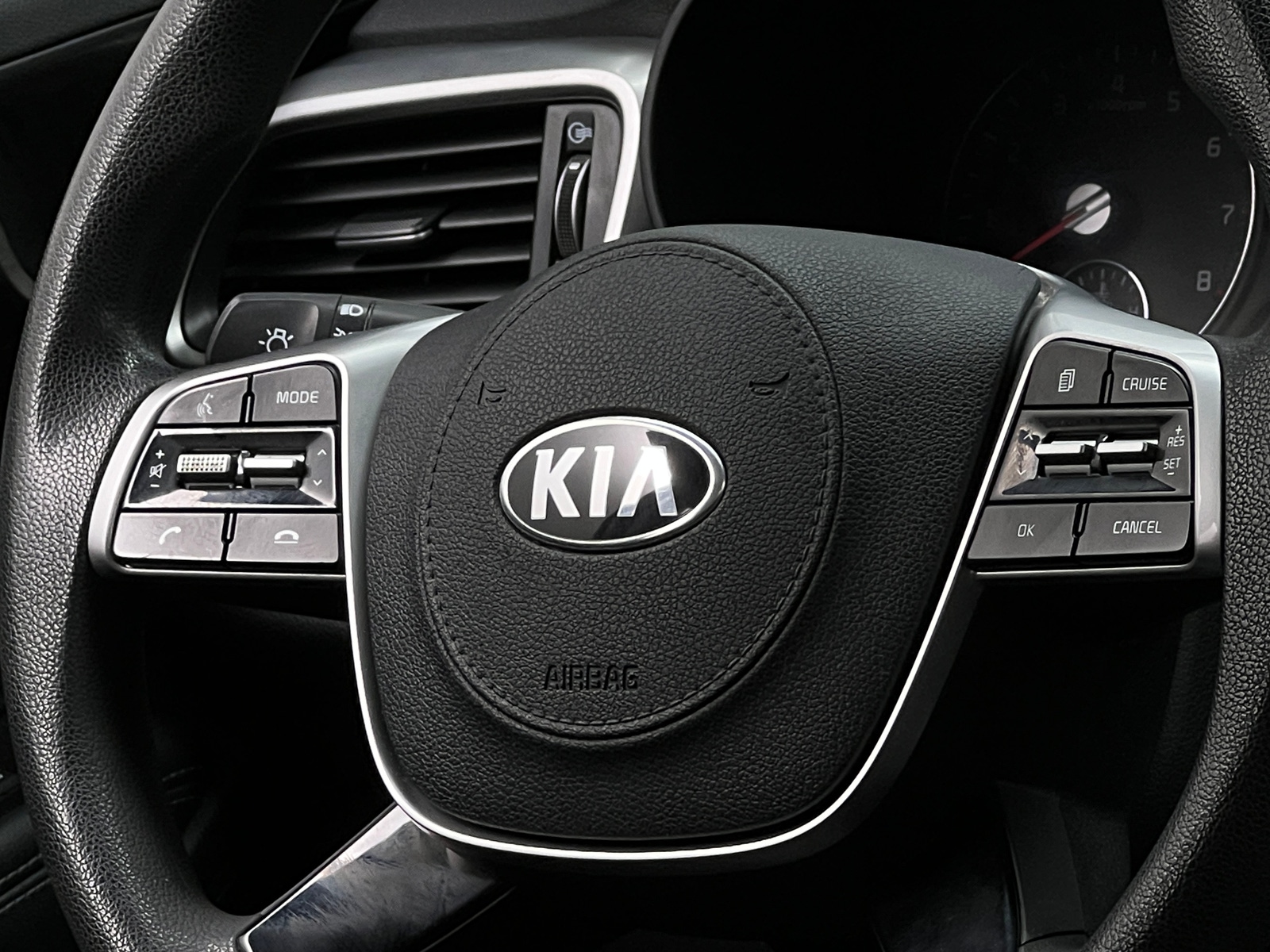 Thumbnail: 2020 Kia Sorento - 5