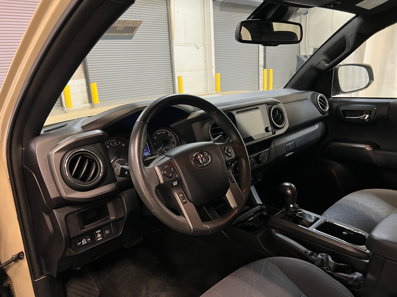 Thumbnail: 2019 Toyota Tacoma - 3
