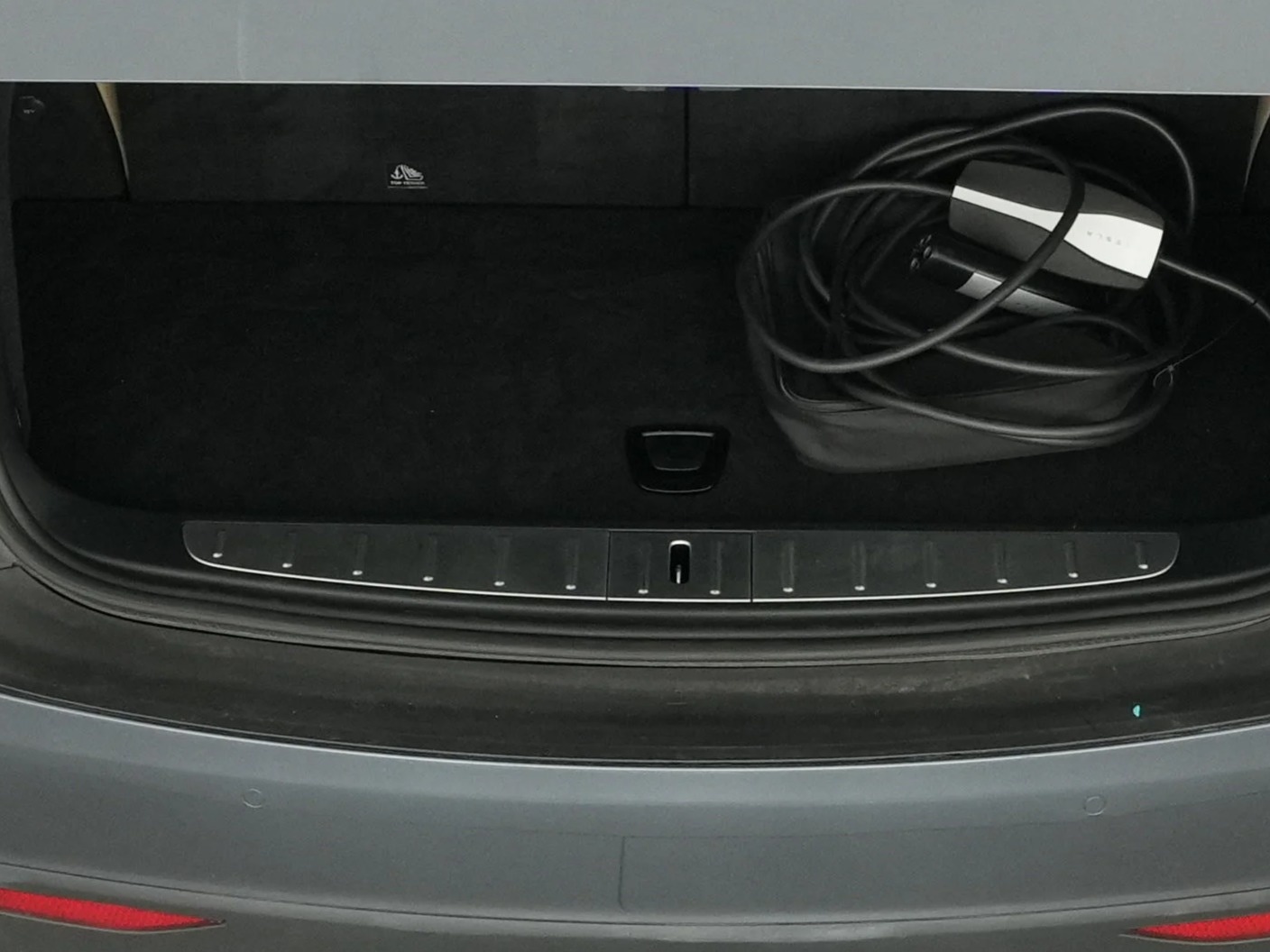 Thumbnail: 2016 Tesla Model X - 6