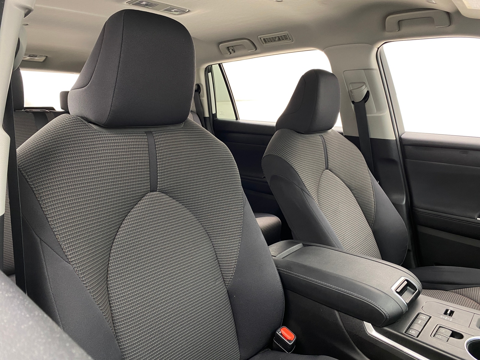 Thumbnail: 2020 Toyota Highlander - 2
