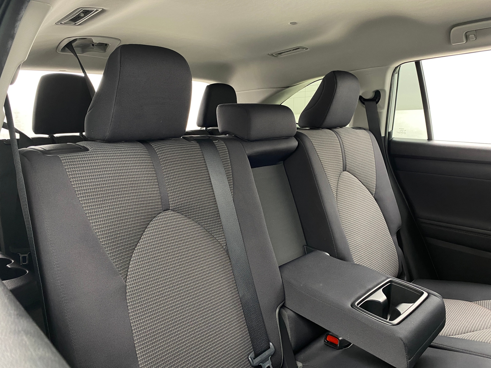 Thumbnail: 2020 Toyota Highlander - 6