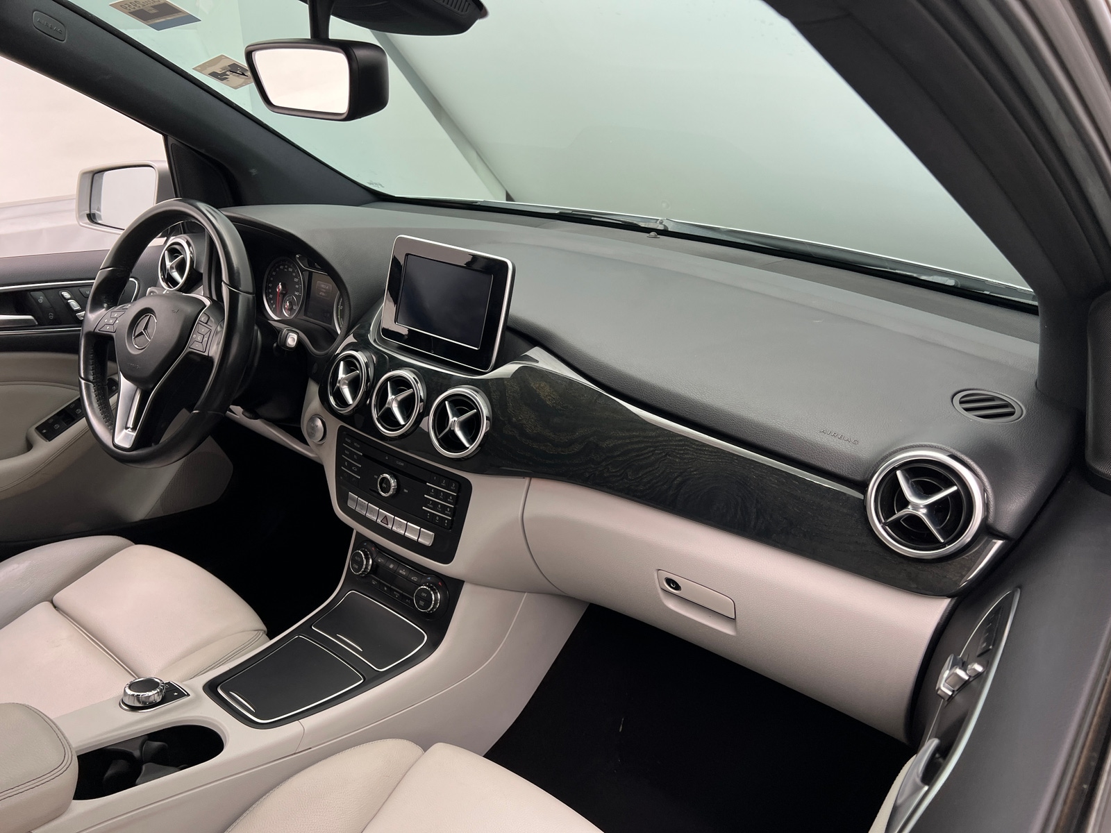 Thumbnail: 2017 Mercedes-Benz B-Class - 2
