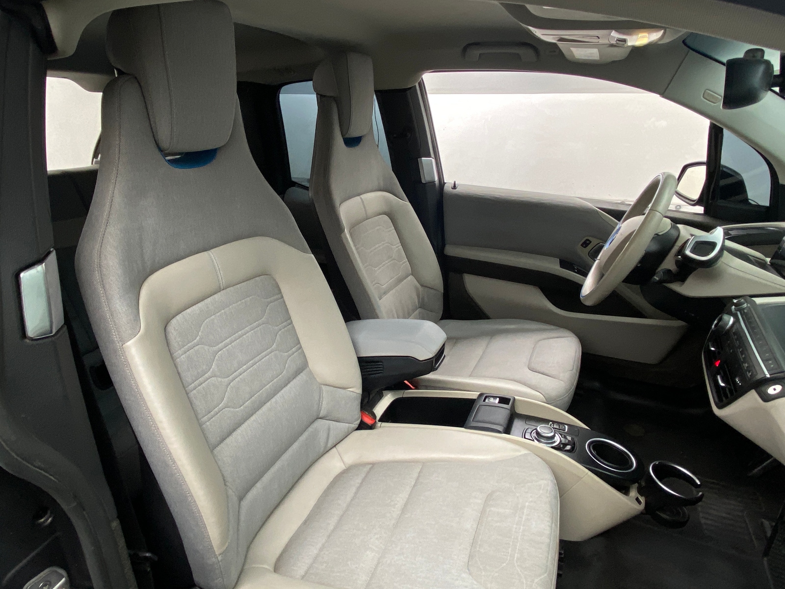 Thumbnail: 2015 BMW i3 - 2