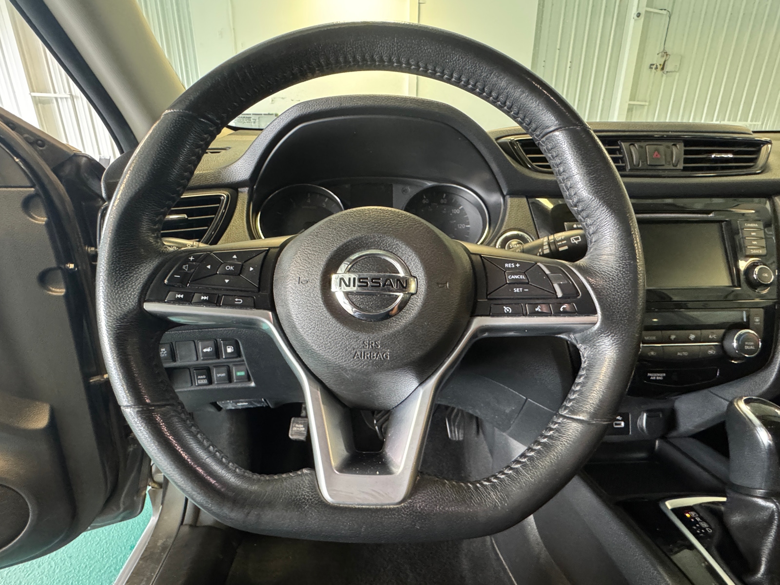 Thumbnail: 2018 Nissan Rogue - 4