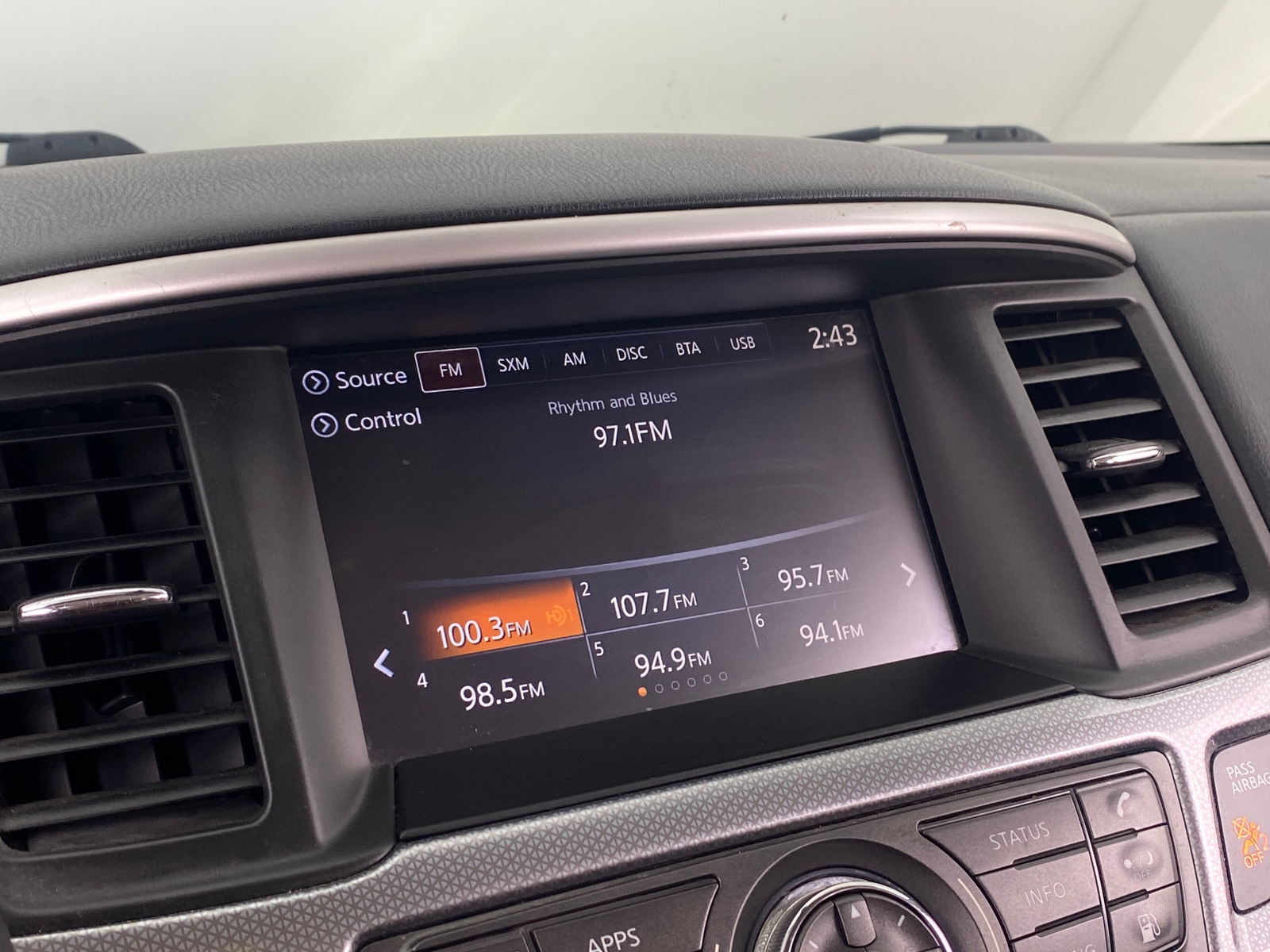 Thumbnail: 2020 Nissan Pathfinder - 3