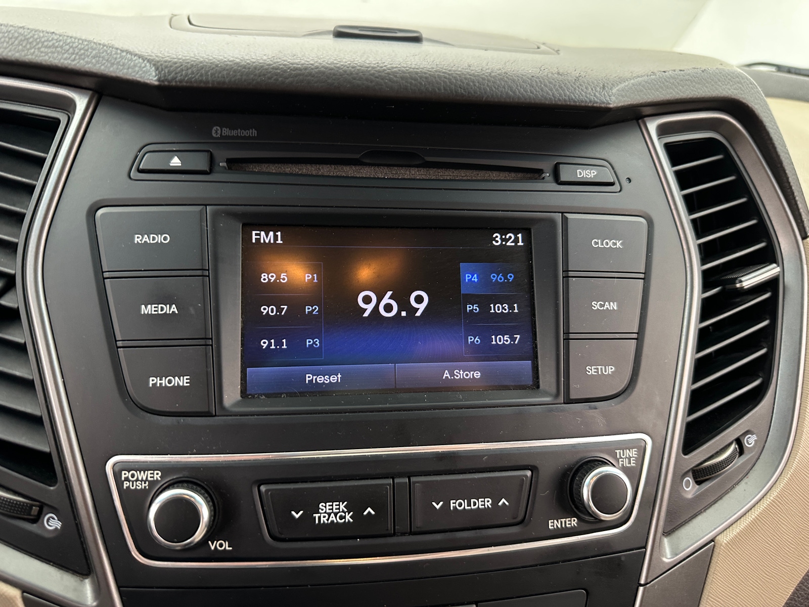 Thumbnail: 2018 Hyundai Santa Fe - 4