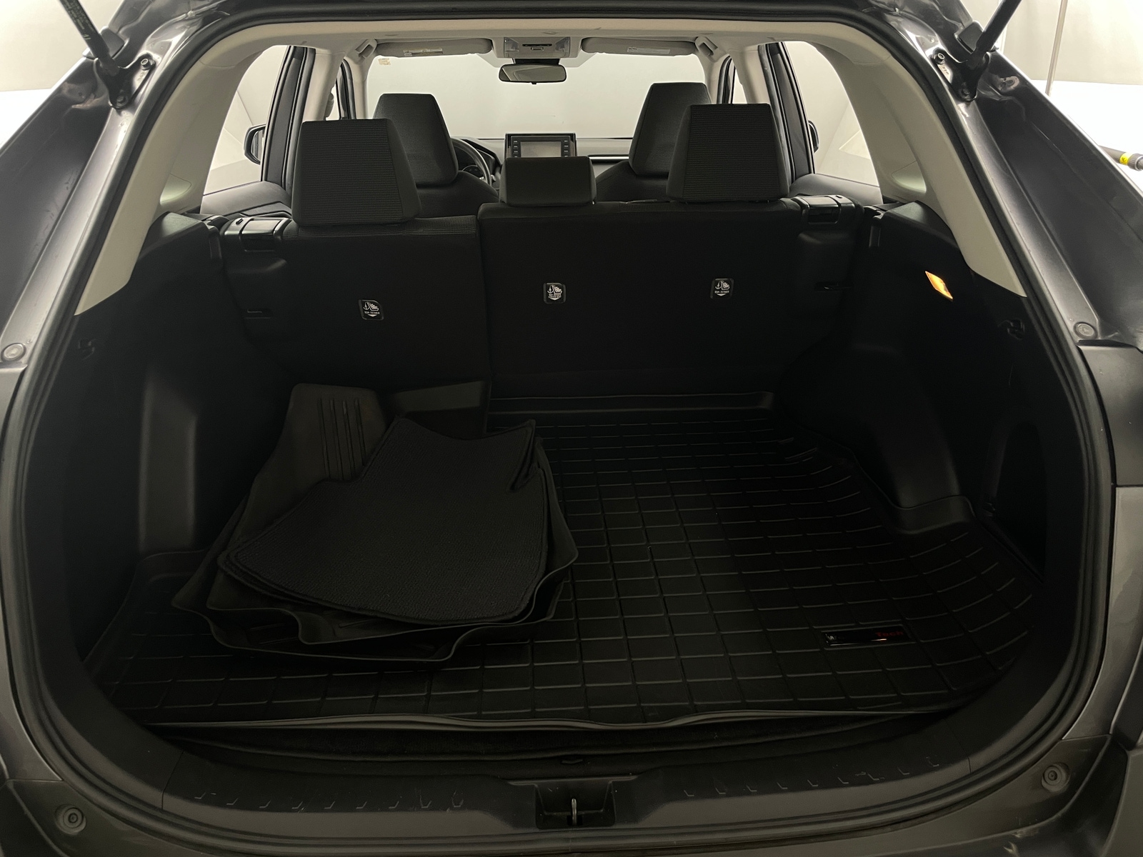 Thumbnail: 2021 Toyota RAV4 - 7