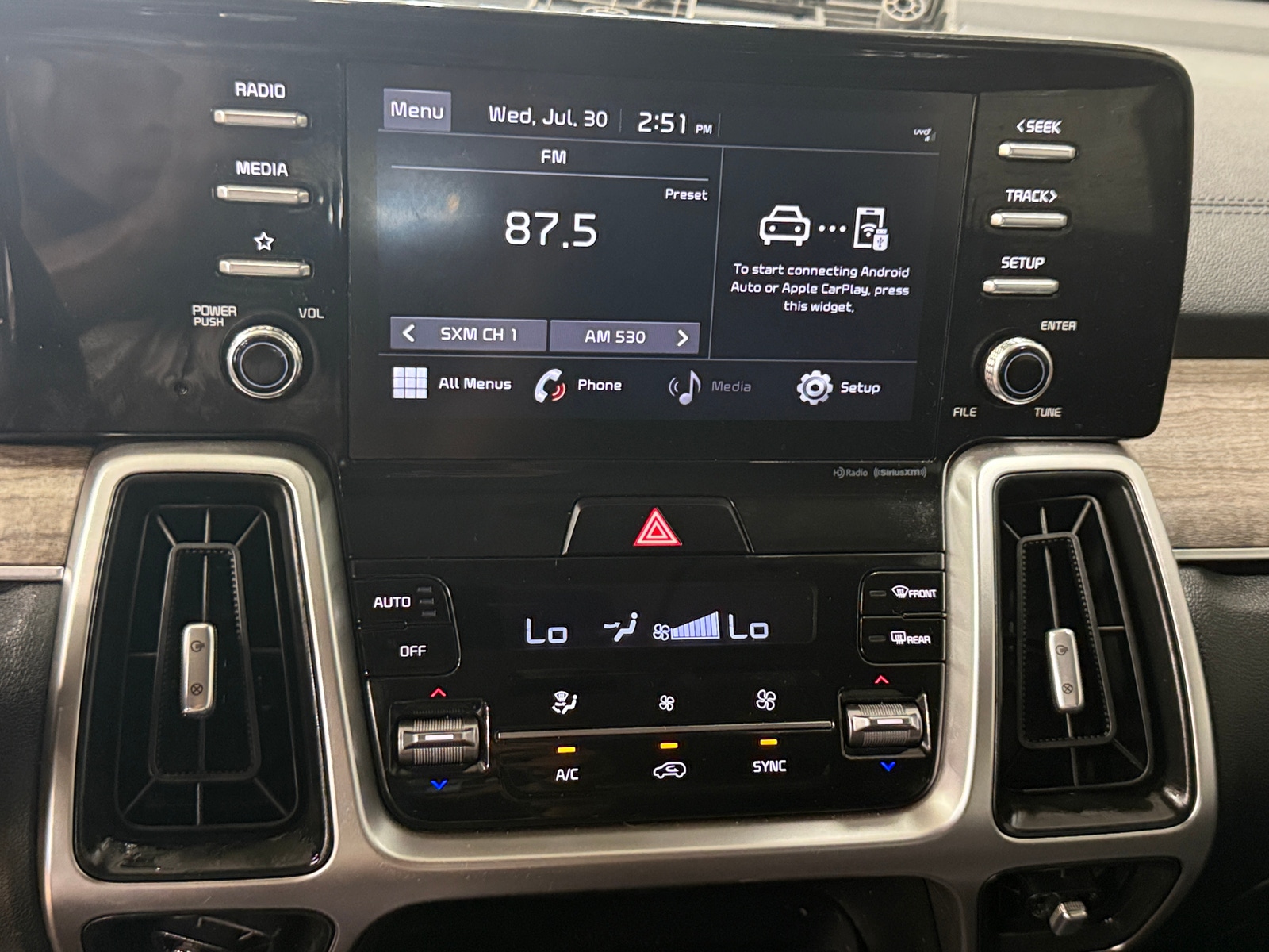 Thumbnail: 2021 Kia Sorento - 3