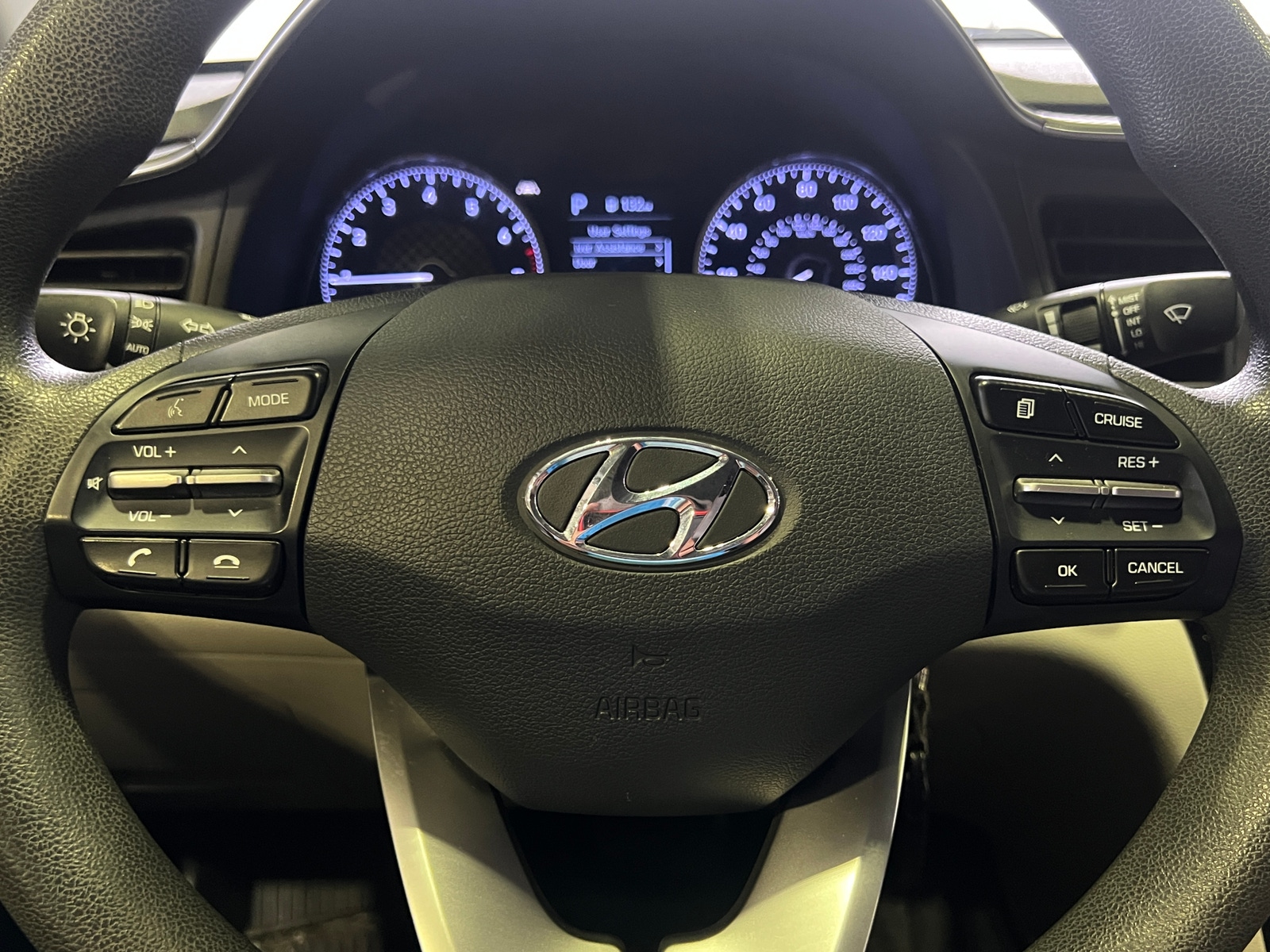 Thumbnail: 2020 Hyundai Elantra - 5