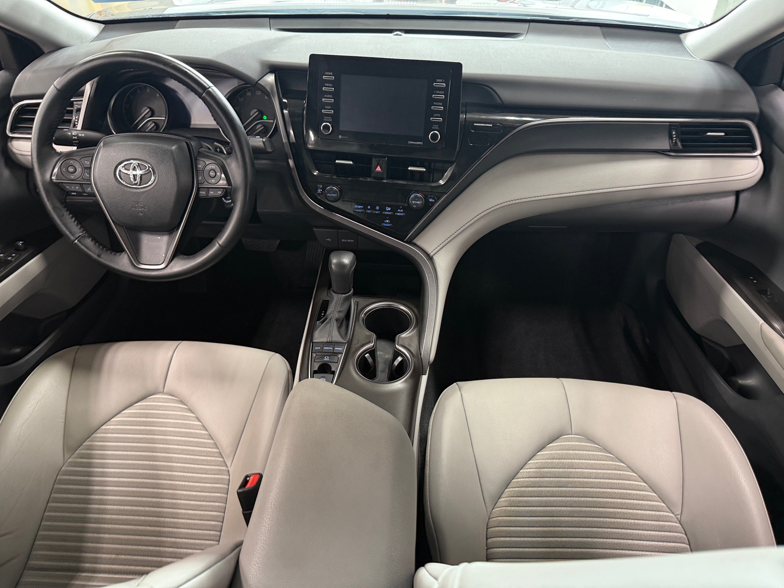 Thumbnail: 2022 Toyota Camry - 2