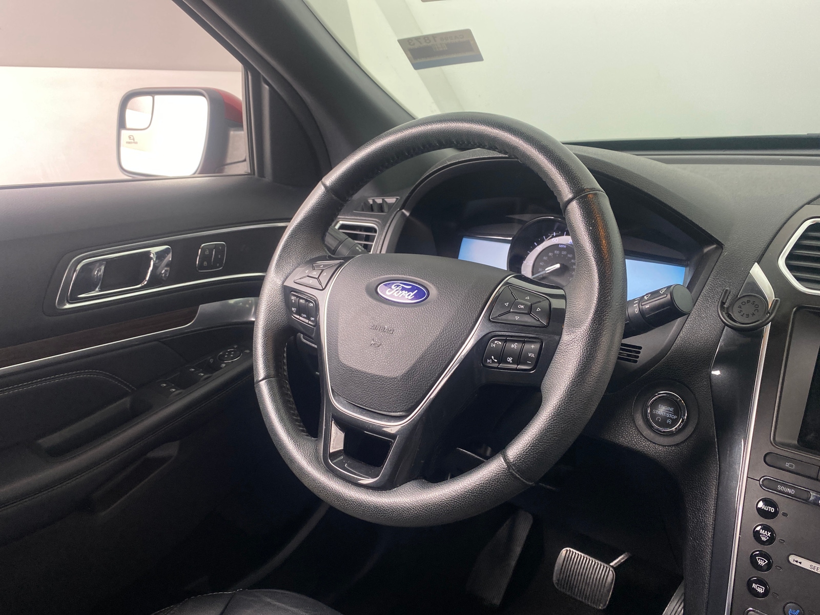 Thumbnail: 2018 Ford Explorer - 4