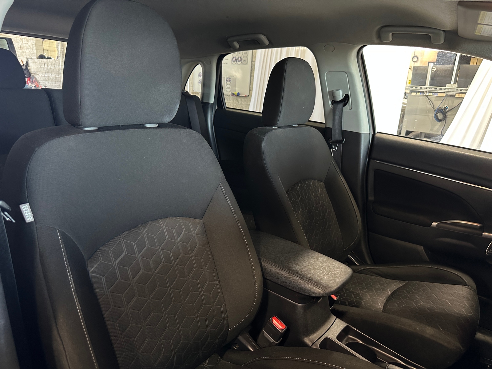 Thumbnail: 2021 Mitsubishi Outlander Sport - 2