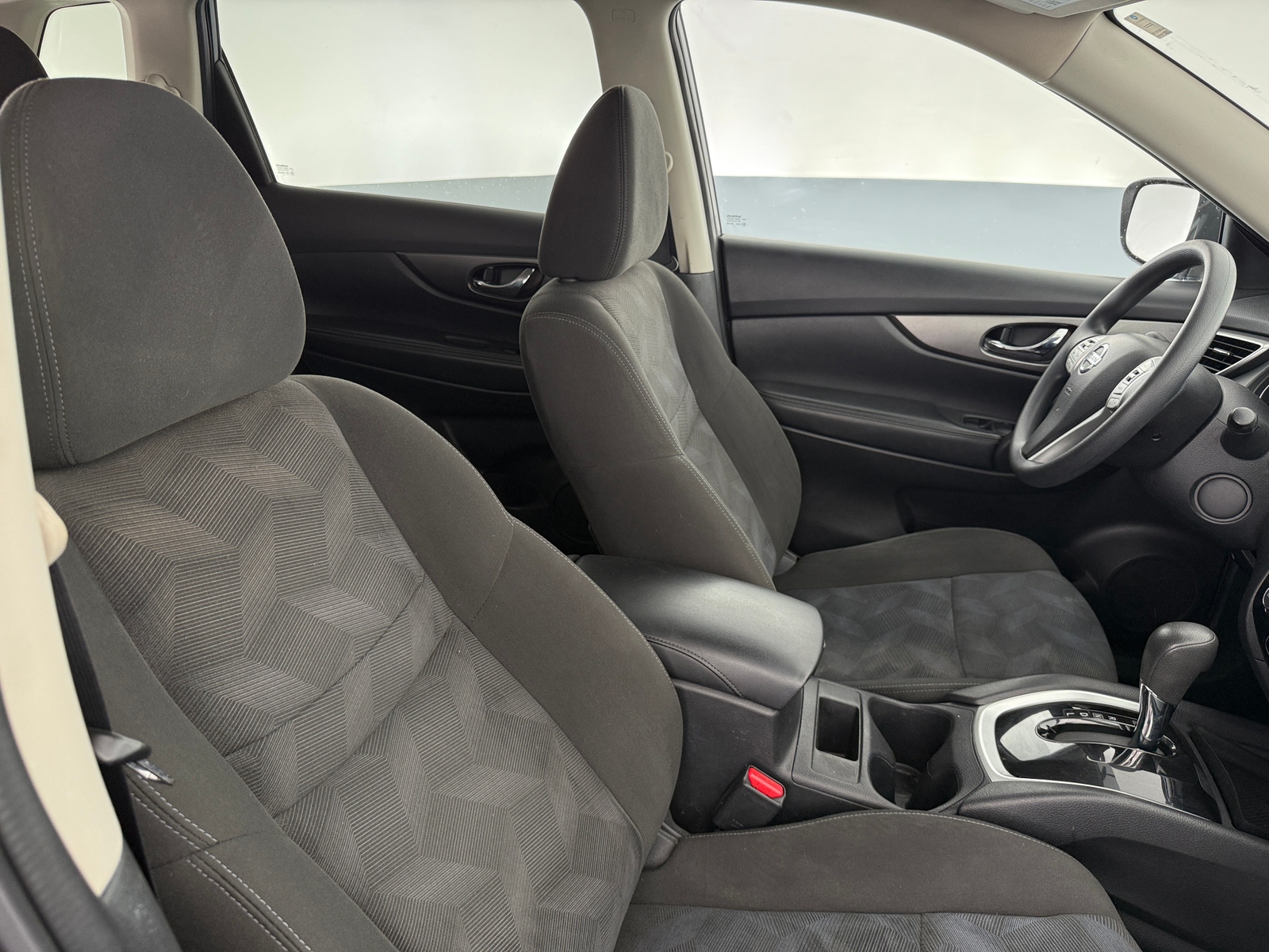 Thumbnail: 2016 Nissan Rogue - 2