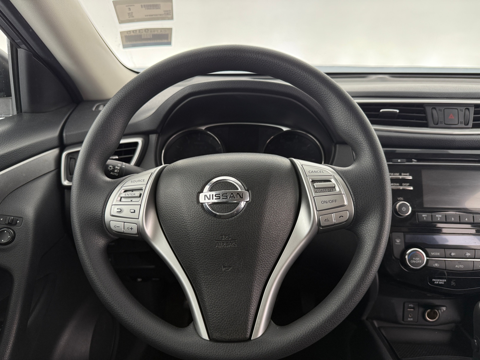 Thumbnail: 2016 Nissan Rogue - 5
