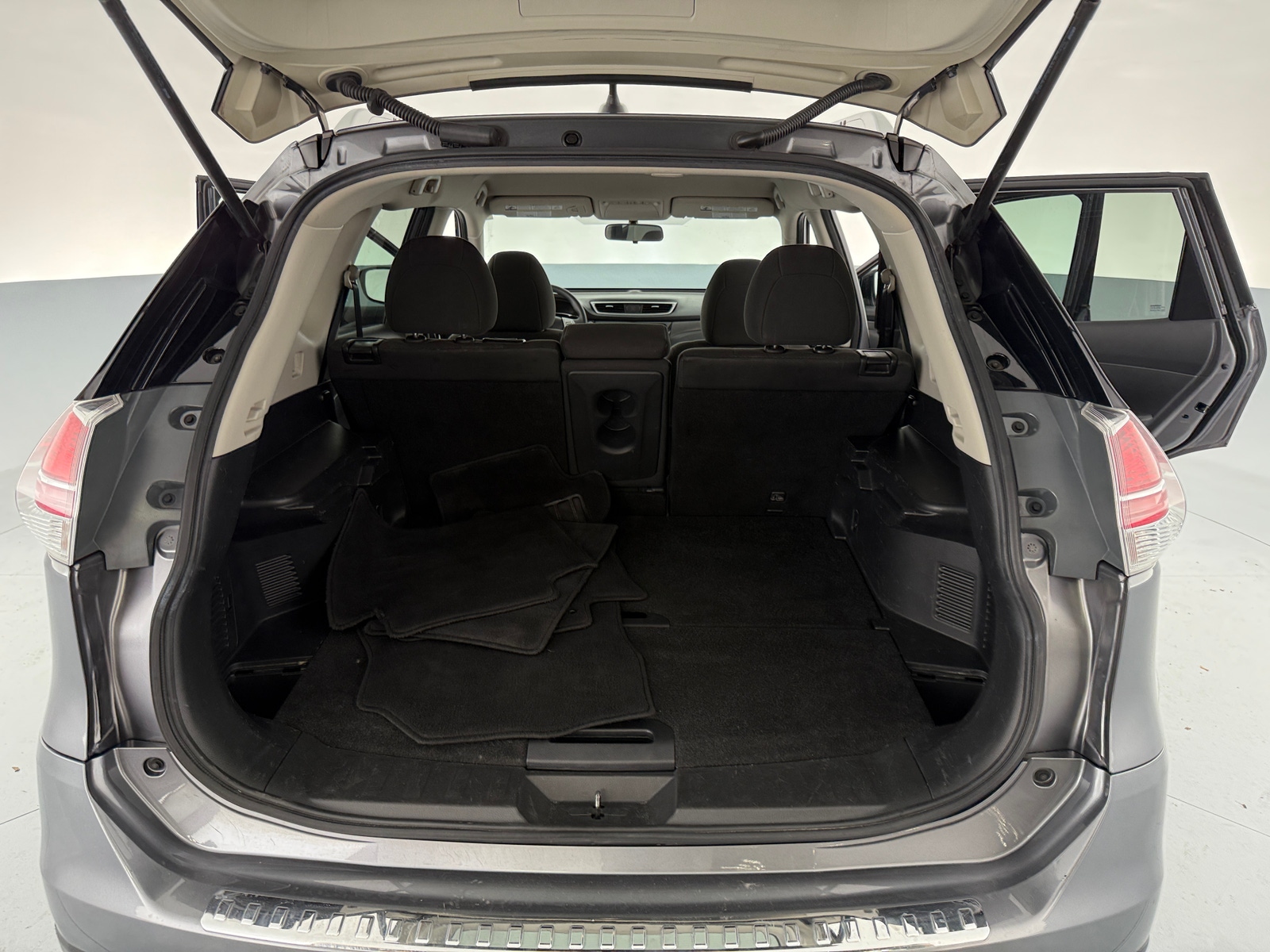 Thumbnail: 2016 Nissan Rogue - 7